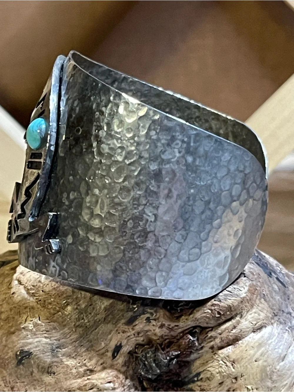 50g Handcrafted Southwest- Style Gecko Motif Wide Cuff Bracelet